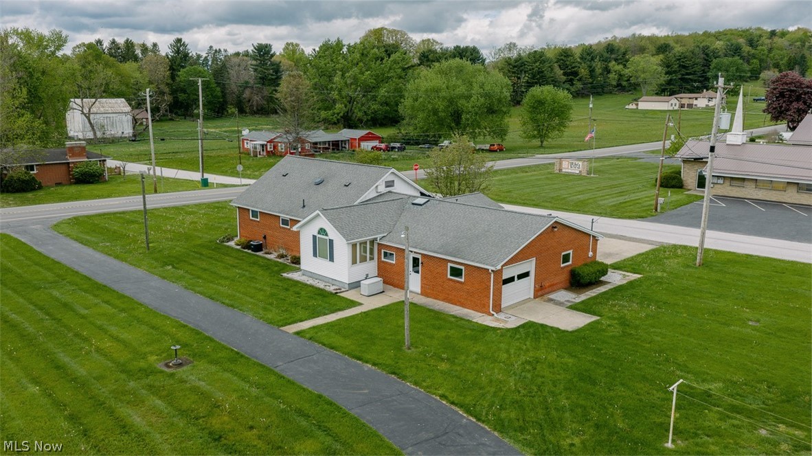 8010 Elson Street SE Waynesburg OH 44688