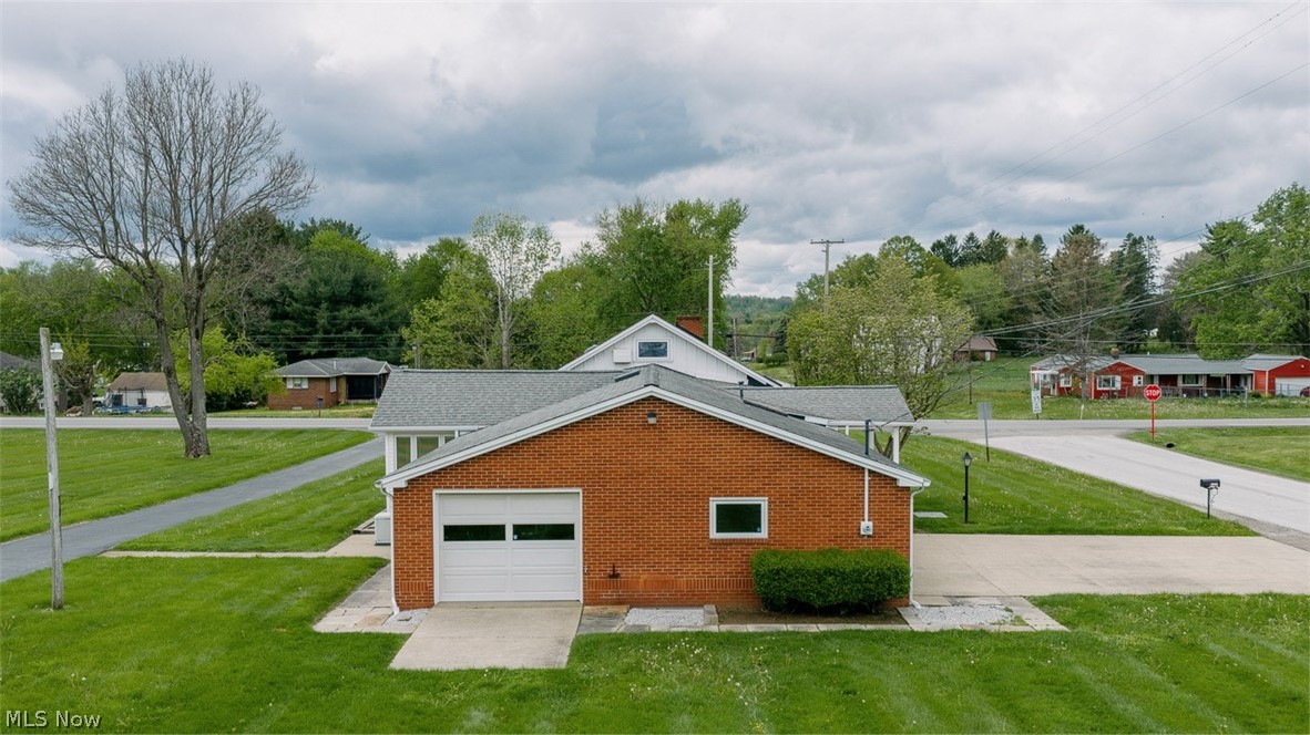 8010 Elson Street SE Waynesburg OH 44688