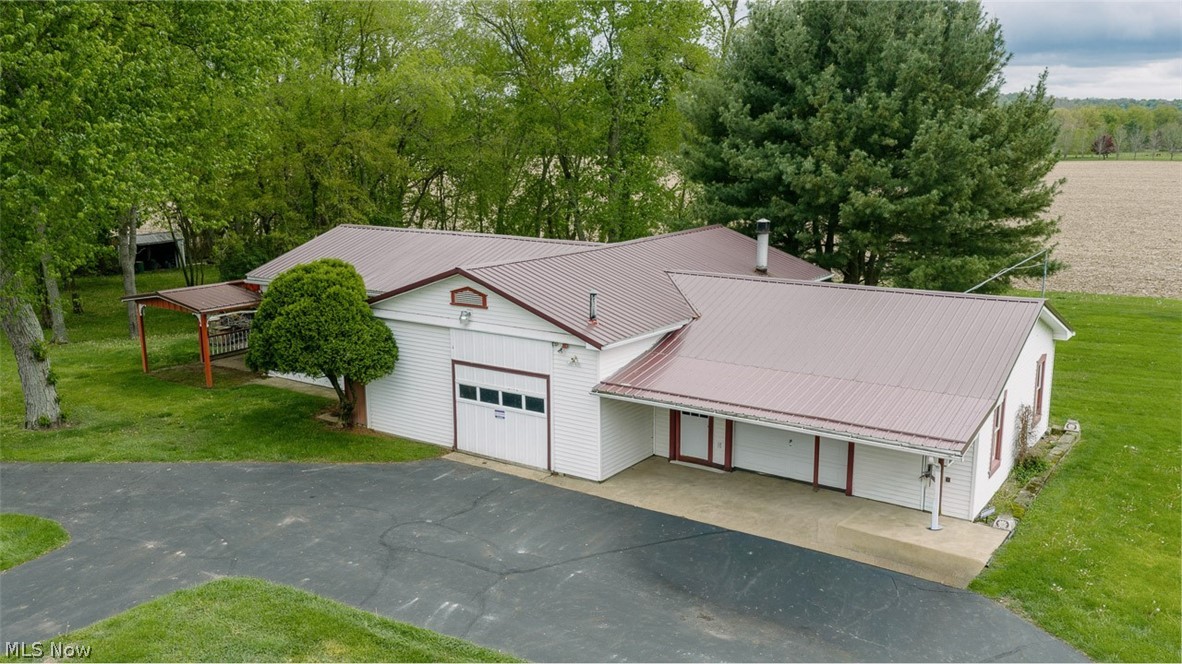 8010 Elson Street SE Waynesburg OH 44688