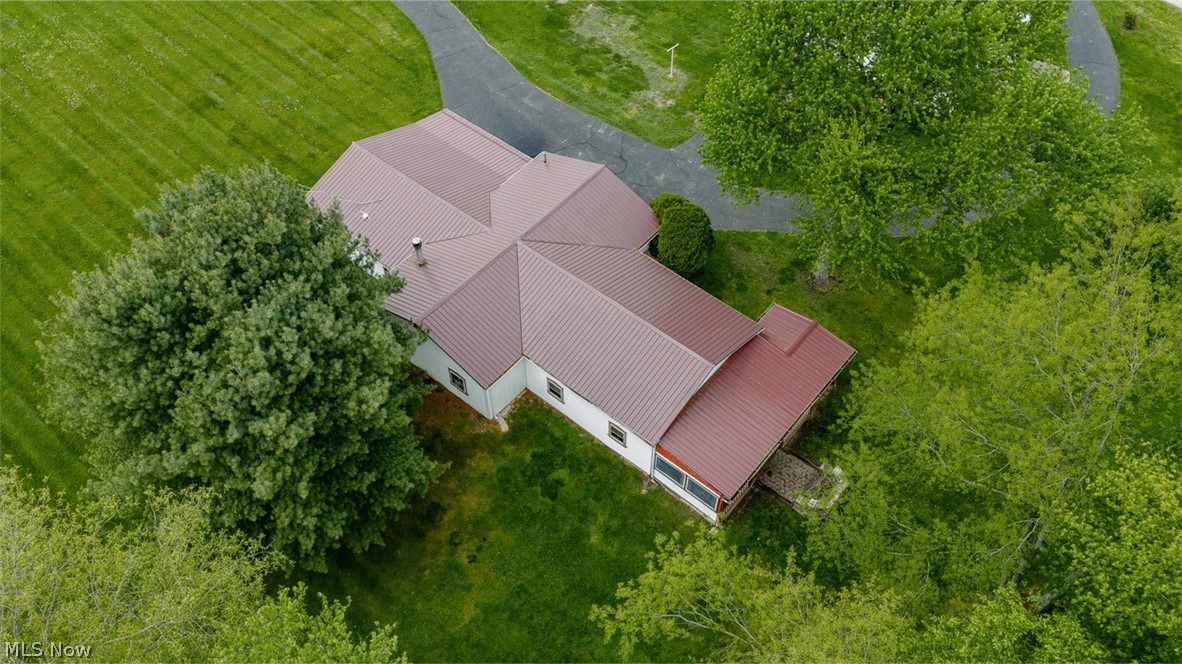 8010 Elson Street SE Waynesburg OH 44688