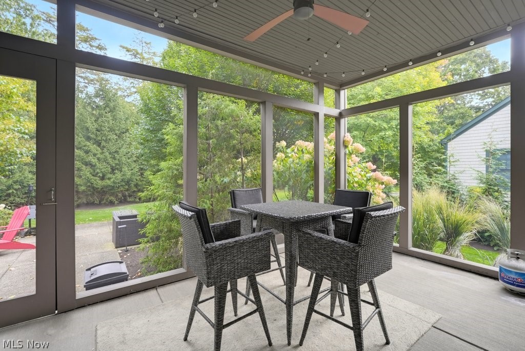 205 Lakehurst Drive Bratenahl OH 44108