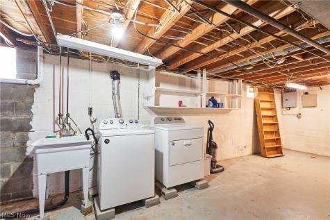 2669 Nesmith Lake Boulevard Akron OH 44314