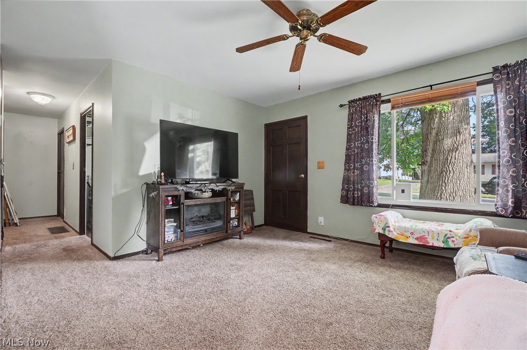 1834 Cleveland Street Salem OH 44460