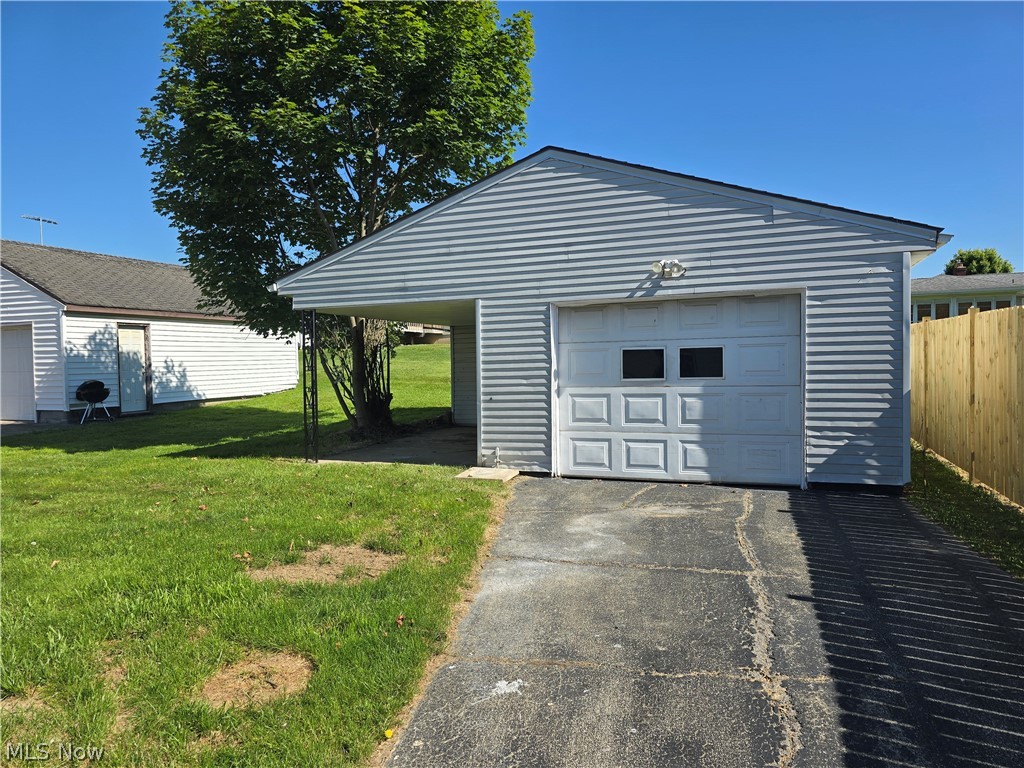 1122 Detroit Avenue Youngstown OH 44502