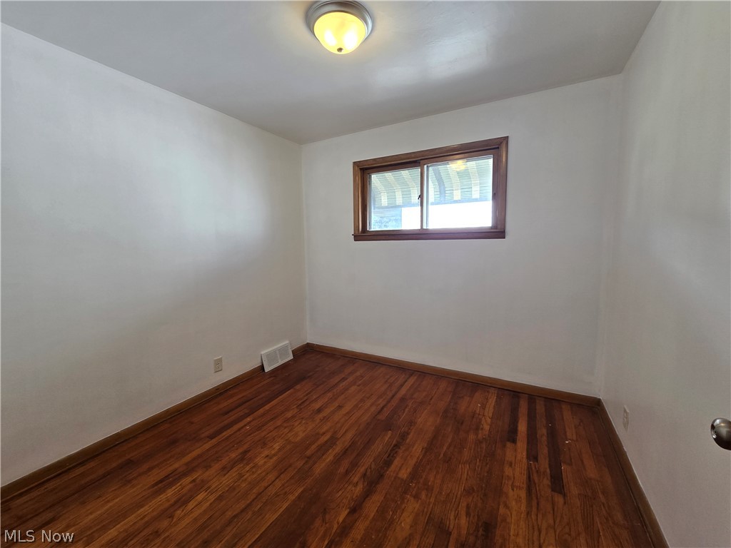 1122 Detroit Avenue Youngstown OH 44502