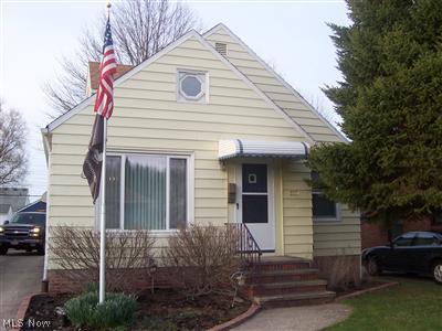 3202 Brookdale Avenue Parma OH 44134