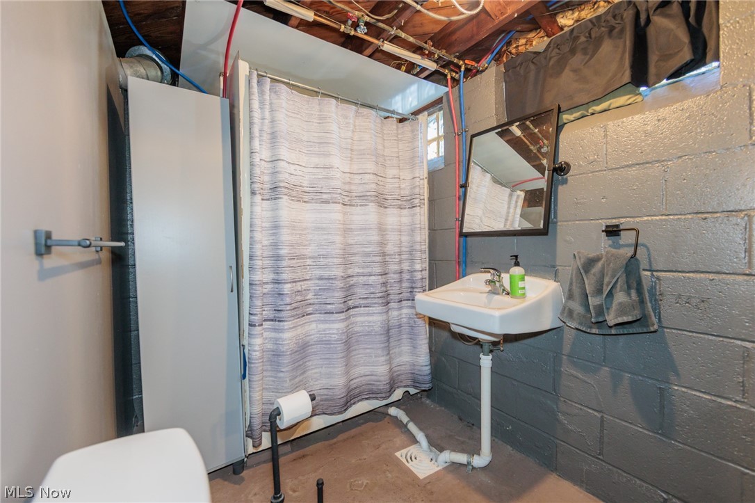 3202 Brookdale Avenue Parma OH 44134