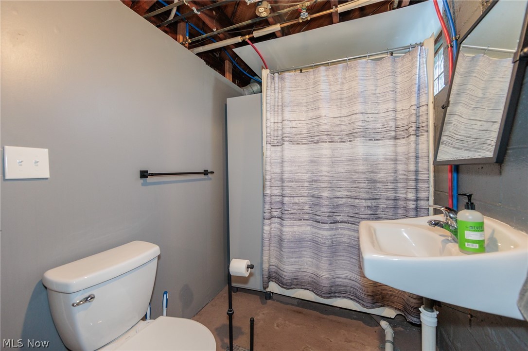 3202 Brookdale Avenue Parma OH 44134