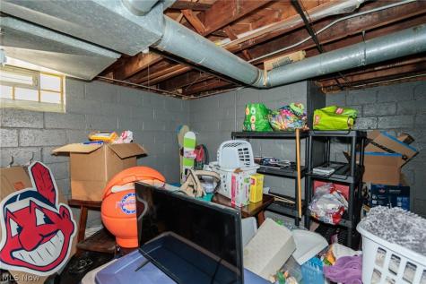 3202 Brookdale Avenue Parma OH 44134