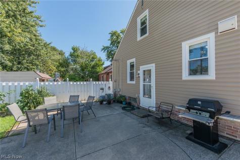 3202 Brookdale Avenue Parma OH 44134
