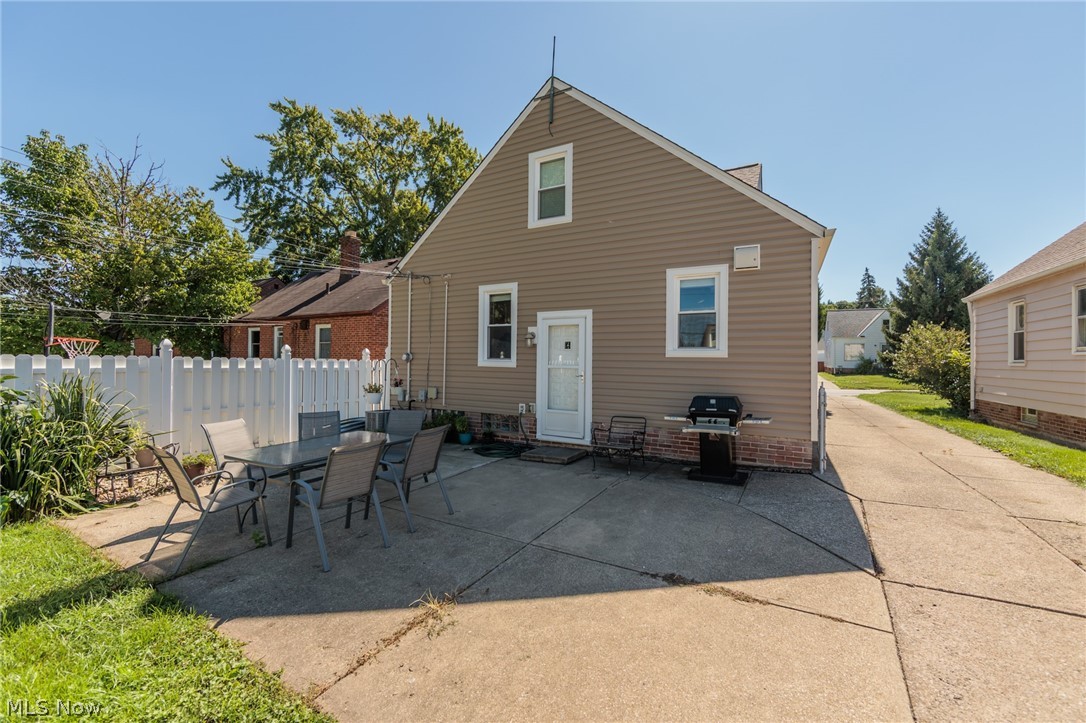 3202 Brookdale Avenue Parma OH 44134