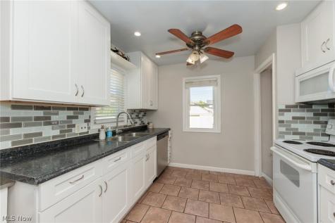 3202 Brookdale Avenue Parma OH 44134