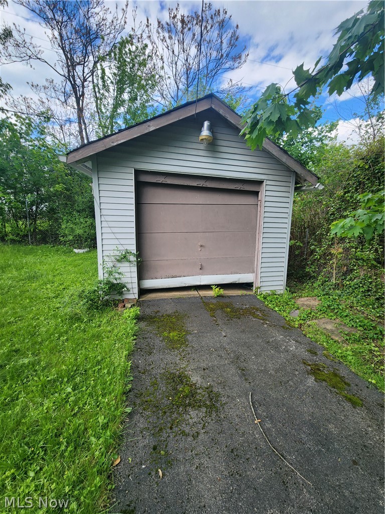 160 W Laclede Avenue Youngstown OH 44507