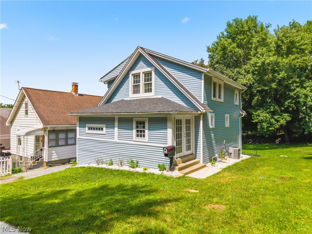 58 1st Street Campbell OH 44405