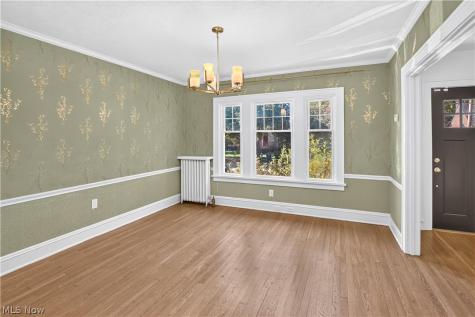 2561 S Taylor Road Cleveland Heights OH 44118