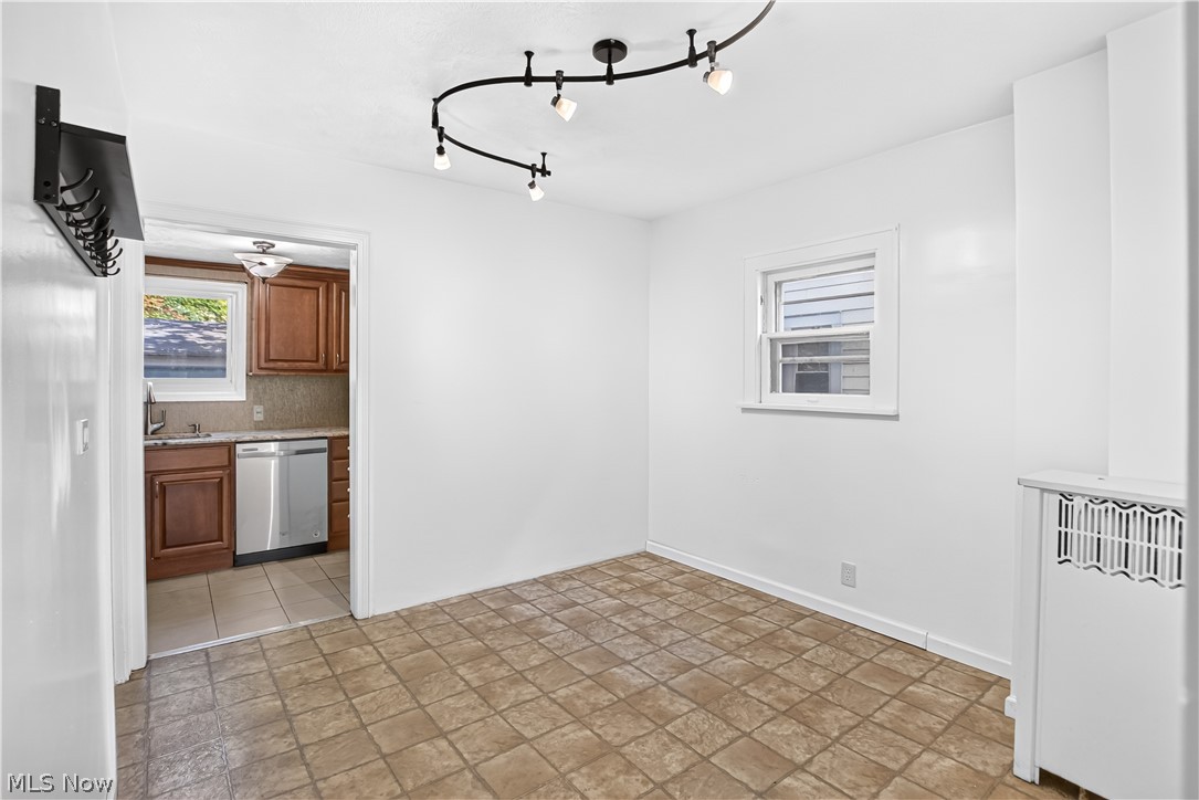 2561 S Taylor Road Cleveland Heights OH 44118