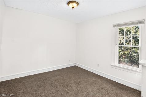 2561 S Taylor Road Cleveland Heights OH 44118