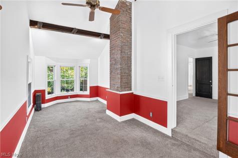 2561 S Taylor Road Cleveland Heights OH 44118