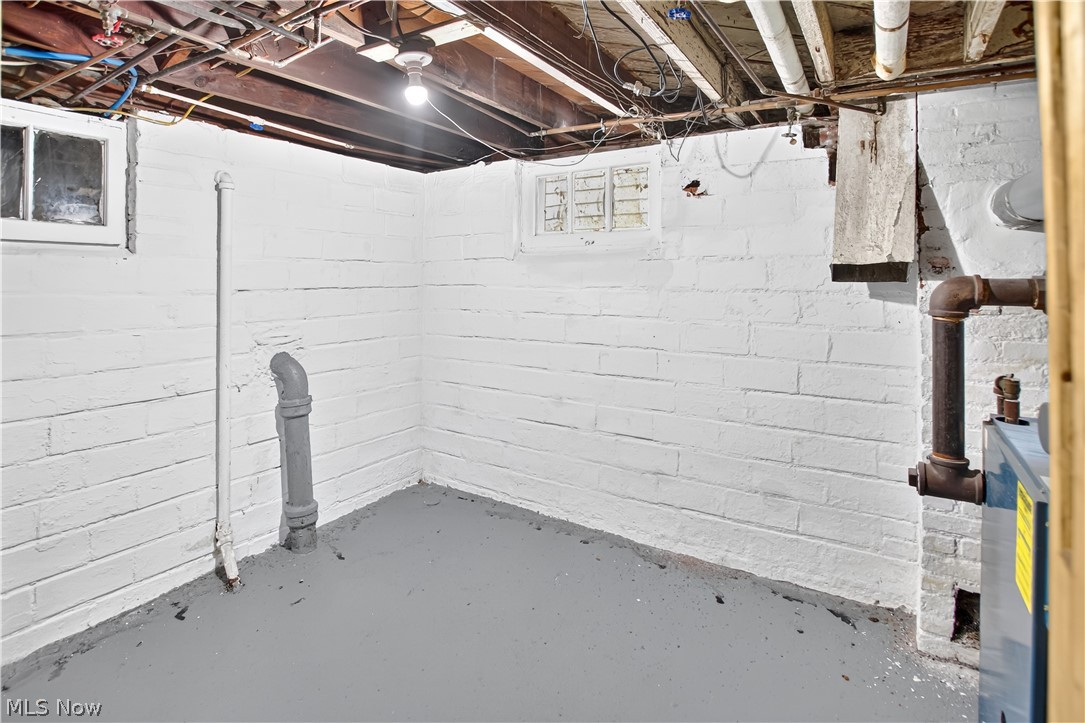 2561 S Taylor Road Cleveland Heights OH 44118