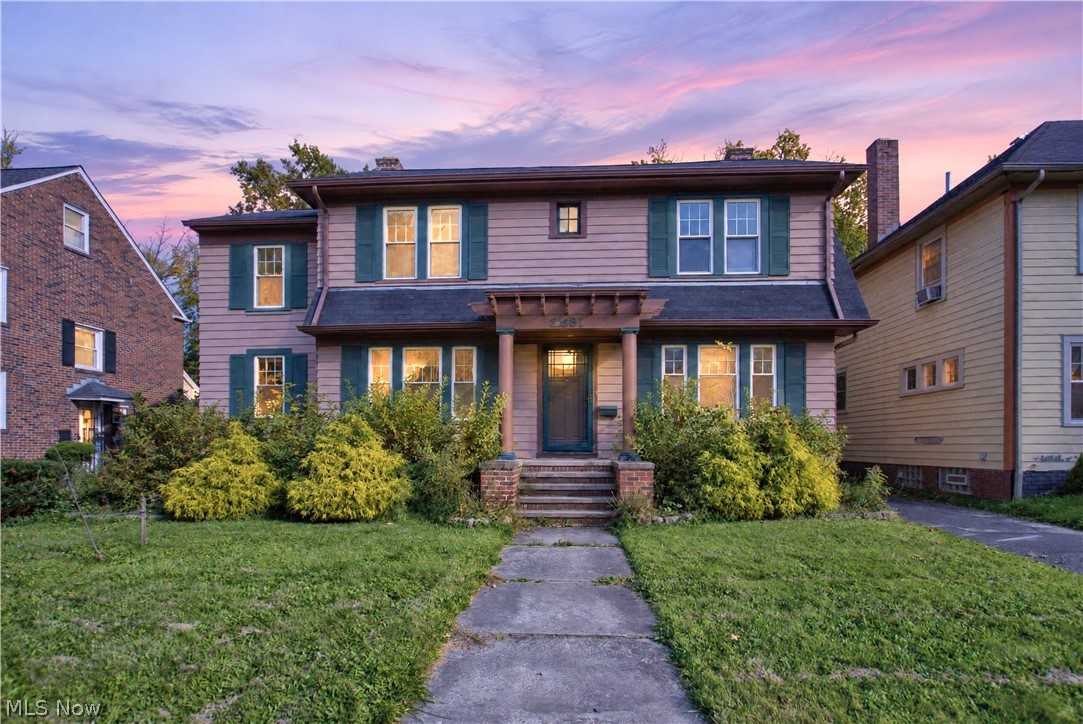2561 S Taylor Road Cleveland Heights OH 44118