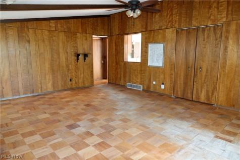 1661 Chelmsford Road Mayfield Heights OH 44124