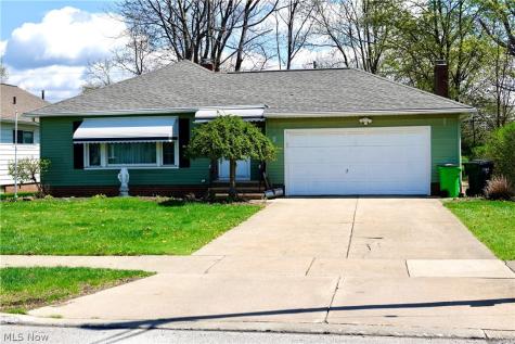 1661 Chelmsford Road Mayfield Heights OH 44124