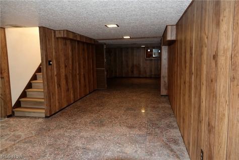 1661 Chelmsford Road Mayfield Heights OH 44124