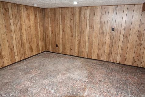 1661 Chelmsford Road Mayfield Heights OH 44124