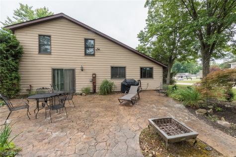 20757 Parkwood Lane Strongsville OH 44136