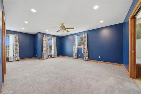 11011 Immel Avenue NE Hartville OH 44632