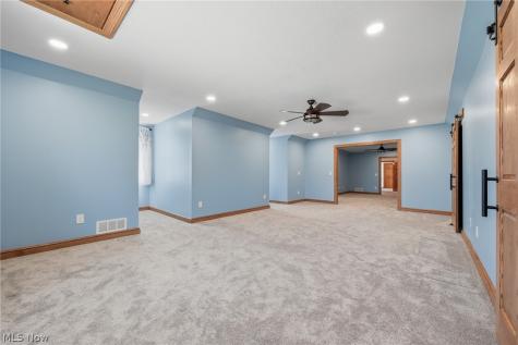 11011 Immel Avenue NE Hartville OH 44632
