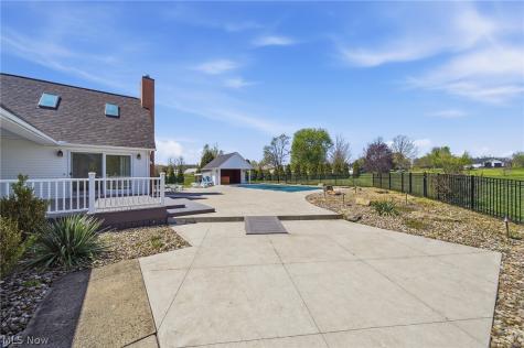 11011 Immel Avenue NE Hartville OH 44632