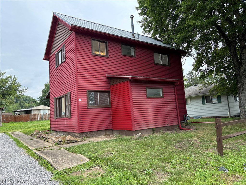 608 Jefferson Street Salineville OH 43945