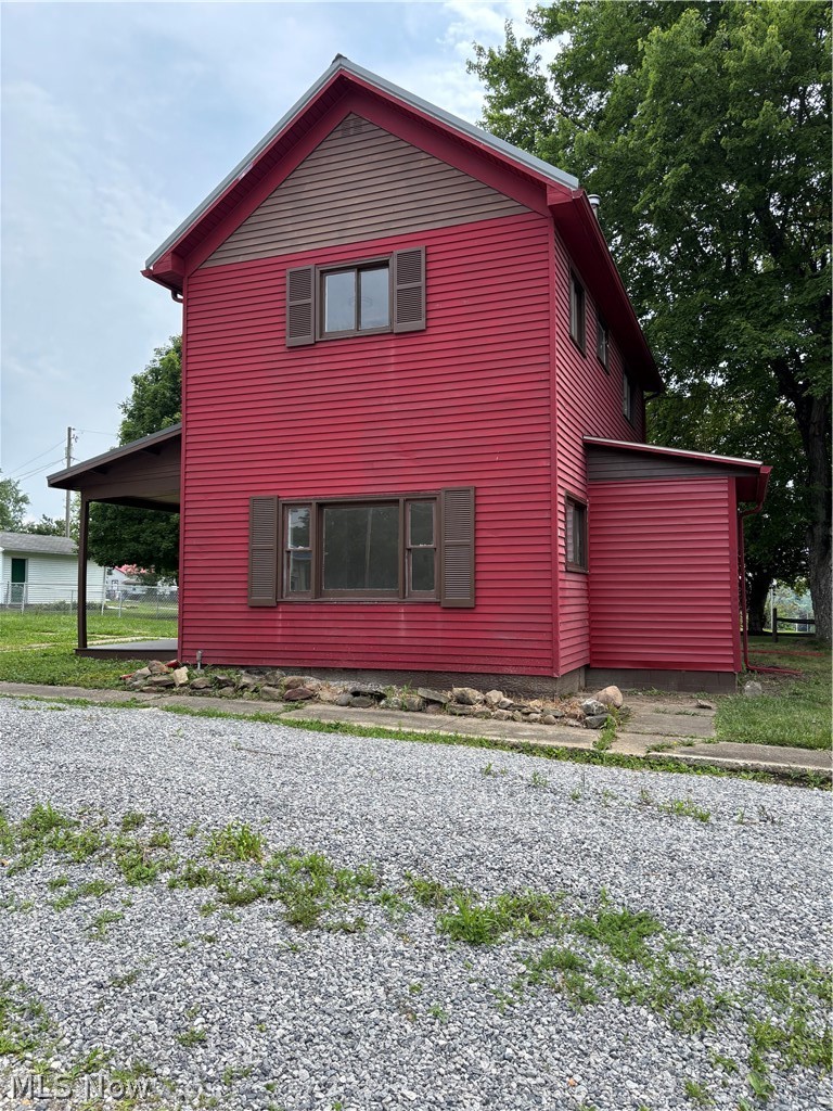 608 Jefferson Street Salineville OH 43945