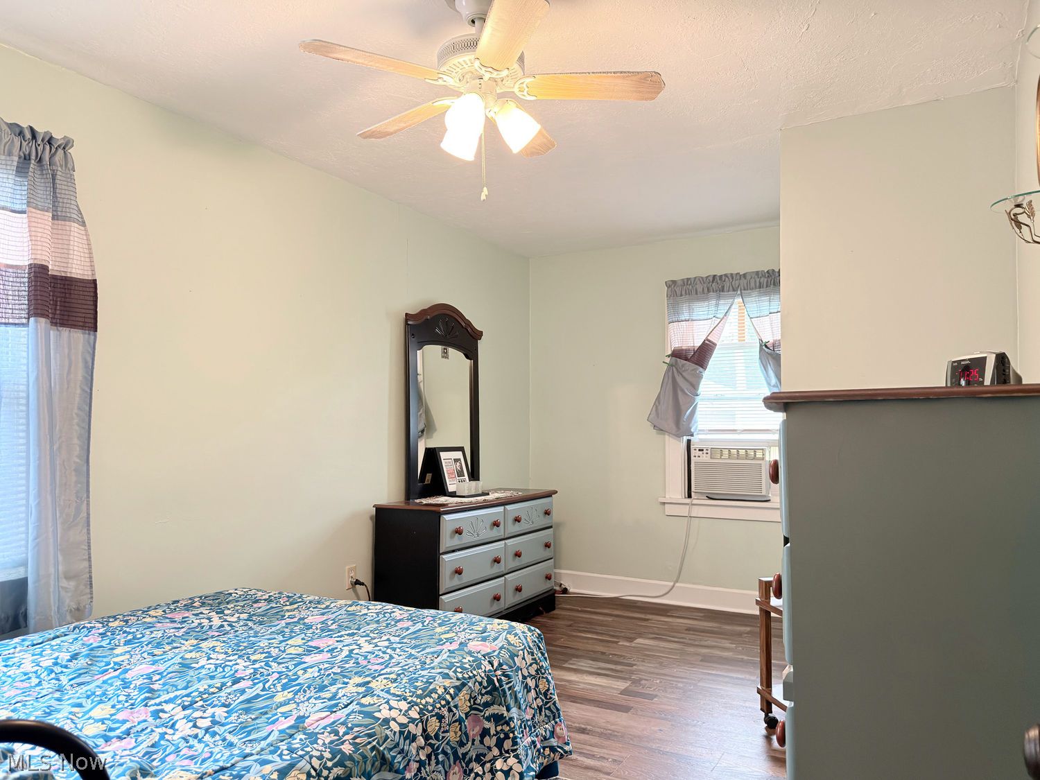 12721 North Road Cleveland OH 44111