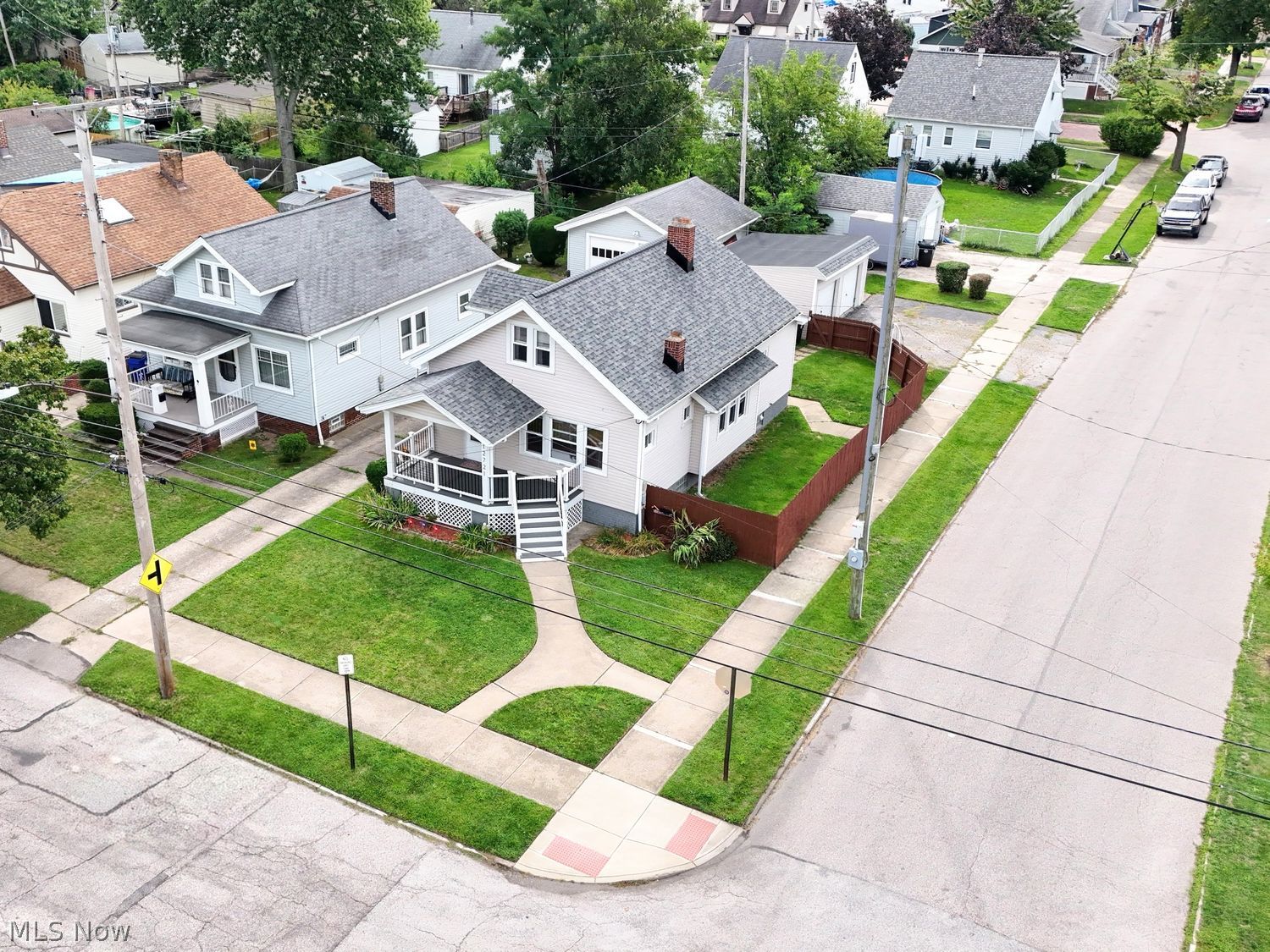 12721 North Road Cleveland OH 44111