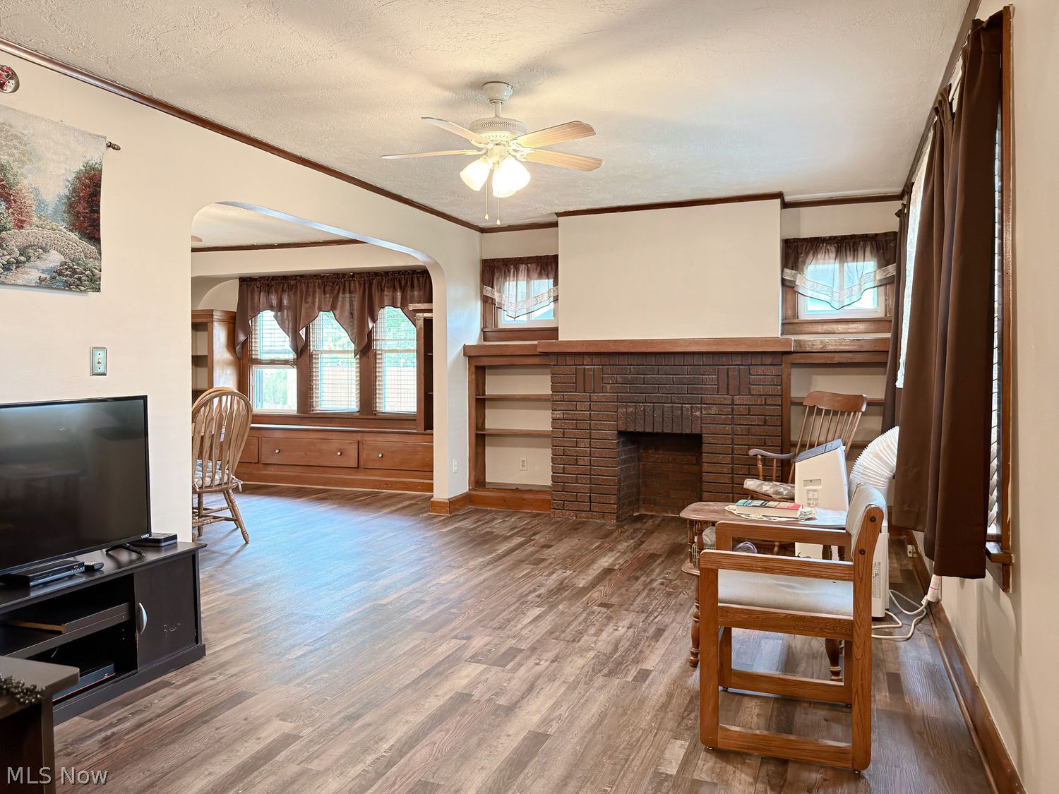 12721 North Road Cleveland OH 44111