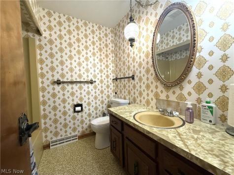 72 Heritage Drive Tallmadge OH 44278