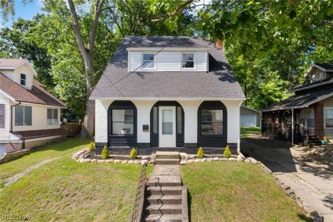 1649 Preston Avenue Akron OH 44305