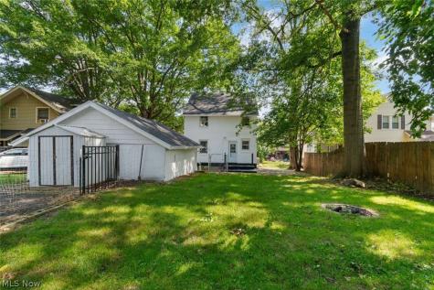 1649 Preston Avenue Akron OH 44305