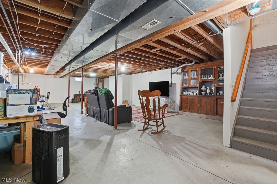 5935 Slater Road Williamsfield OH 44093