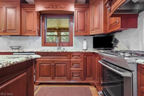 296 Brookrun Drive Copley OH 44321