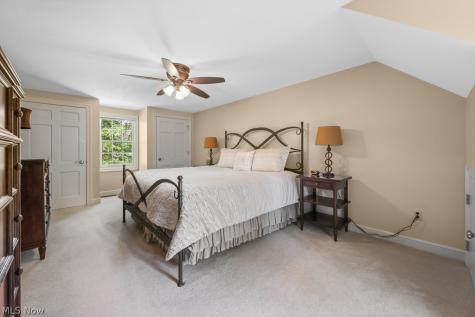 296 Brookrun Drive Copley OH 44321