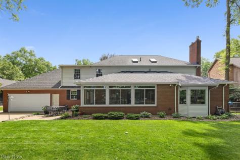 296 Brookrun Drive Copley OH 44321