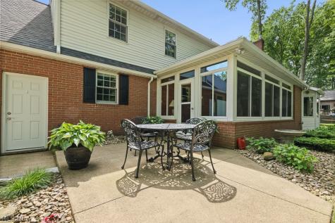 296 Brookrun Drive Copley OH 44321