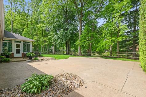 296 Brookrun Drive Copley OH 44321