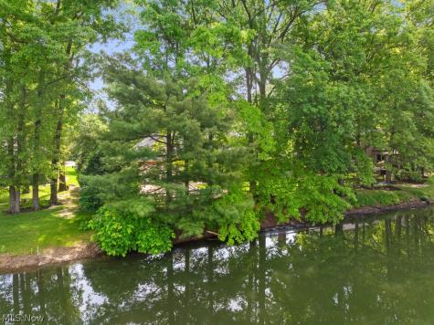 296 Brookrun Drive Copley OH 44321