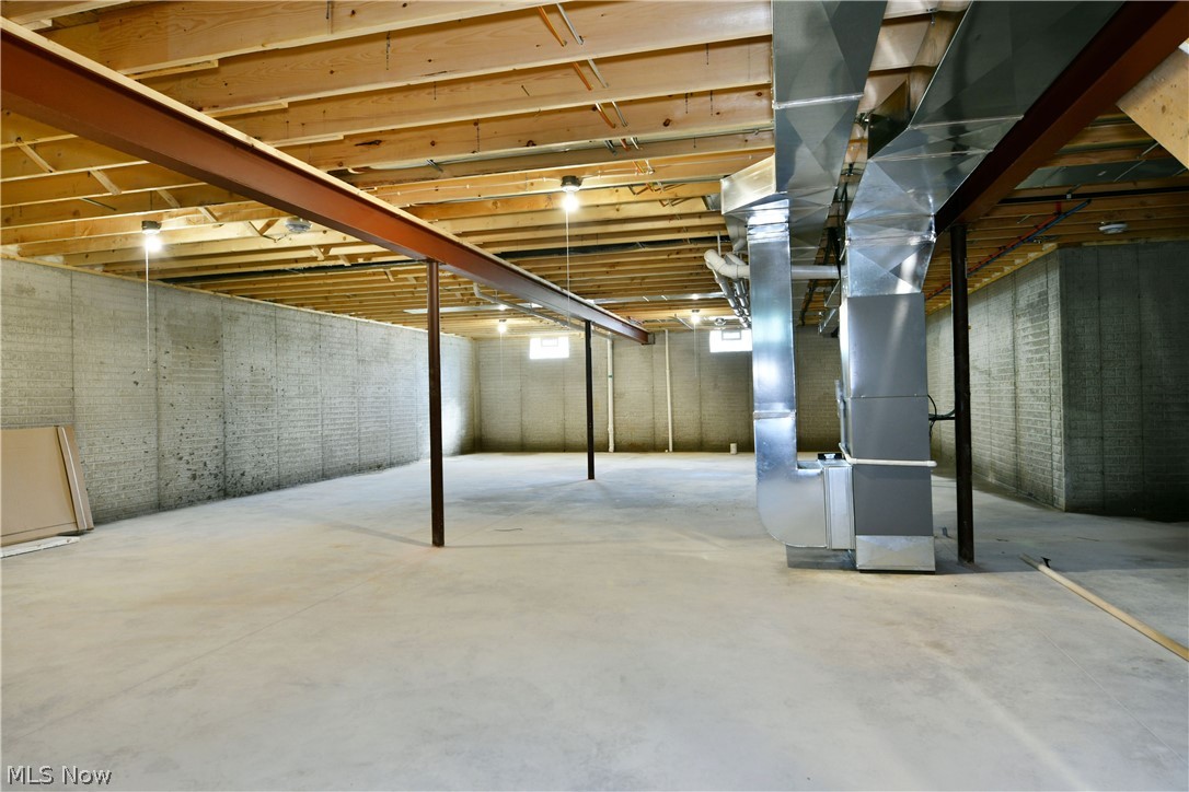 4780 State Route 5 Cortland OH 44410