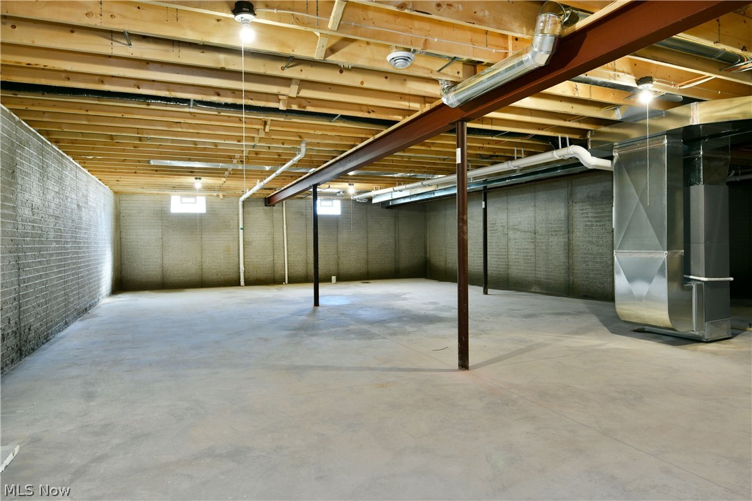 4780 State Route 5 Cortland OH 44410