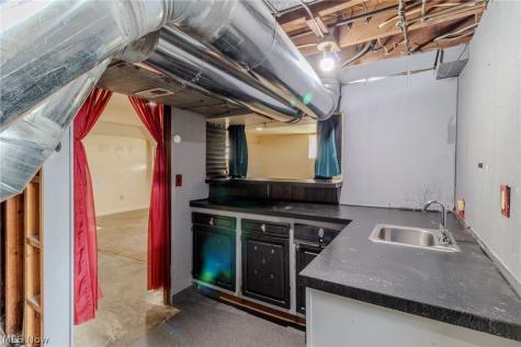 3429 Marmore Avenue Parma OH 44134